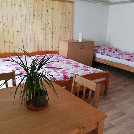 Dum U Reky Apartment Vyšší Brod Bagian luar foto